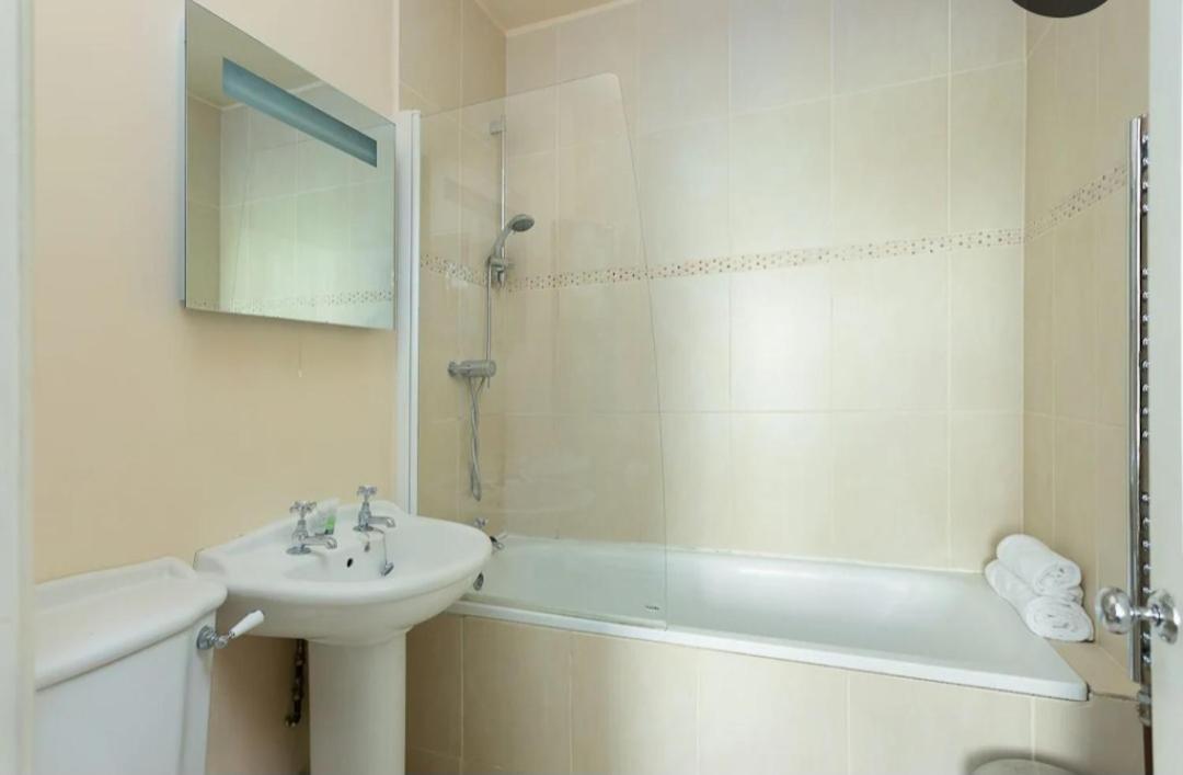 Willa Ivy House Bath Zewnętrze zdjęcie